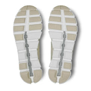 Bottom view of On Herren Cloud 5 sneakers with segmented EVA sole for flexibility and grip